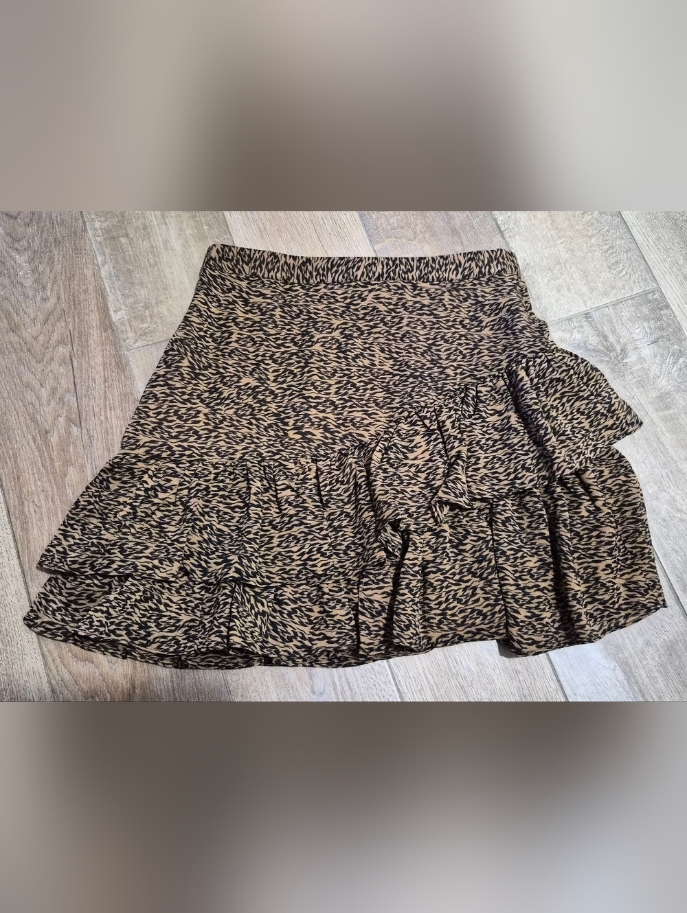 Ted Baker London Adellyn Frill Tiered Animal Print Mini Skirt with Ruffle Size 1